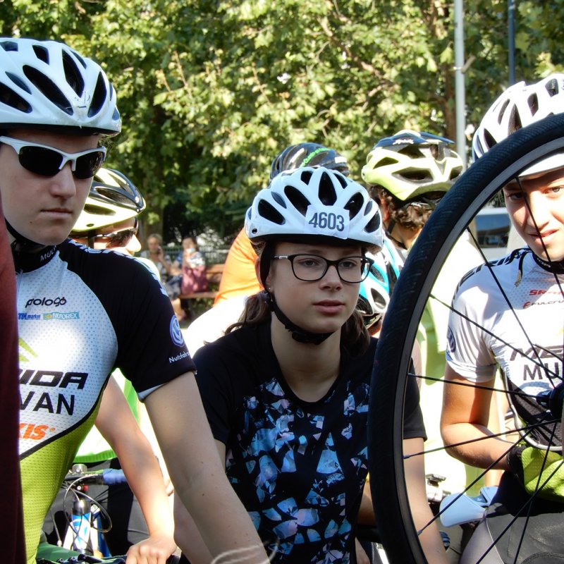 Kerékpártúra az autópályán 33